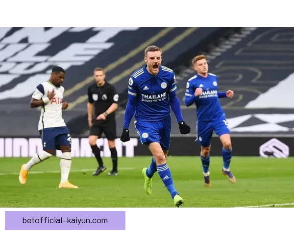 英超赛季中，莱斯特城表现稳健，继续维持竞争实力。